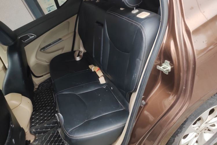 Used Baojun 610 2014 1.5L manual Comfort trim level