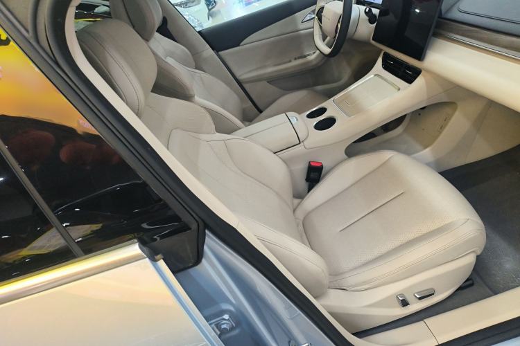 Used FORTHING Xinghai S7 2024 555 Luxury Edition Right Front Seat