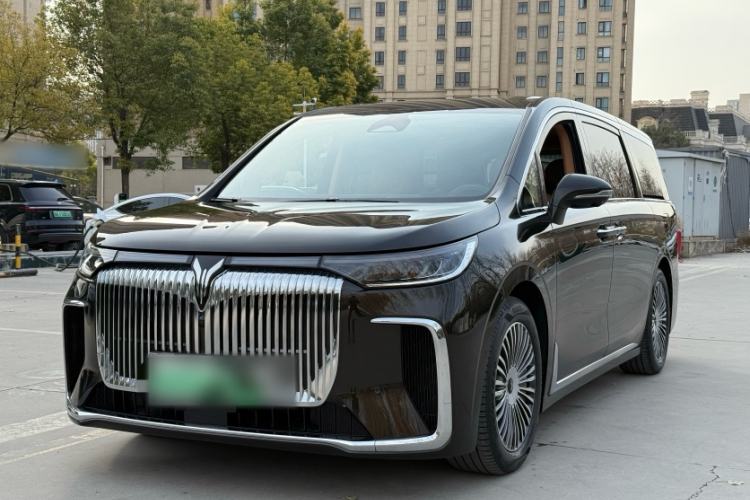 Used VOYAH Dream 2025 PHEV Four-Wheel Drive Prestige Kunpeng Edition