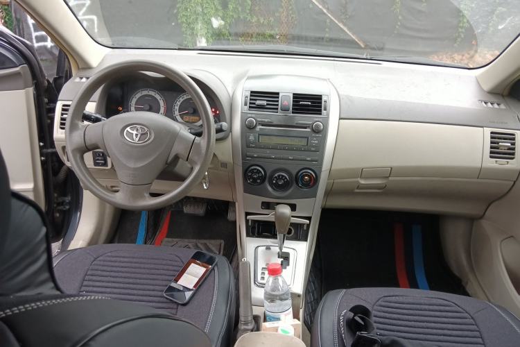 Used Toyota Corolla 2007 1.6L Automatic GL Center Console