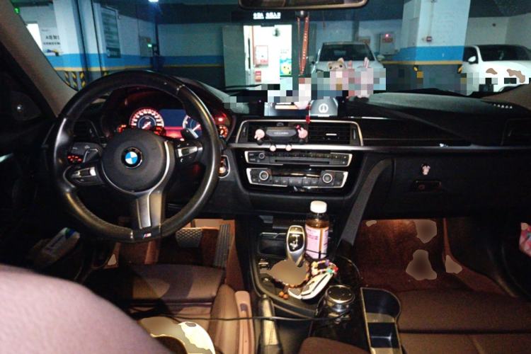 Used BMW 3 Series 2018 320Li M Sport Night Edition Center Console