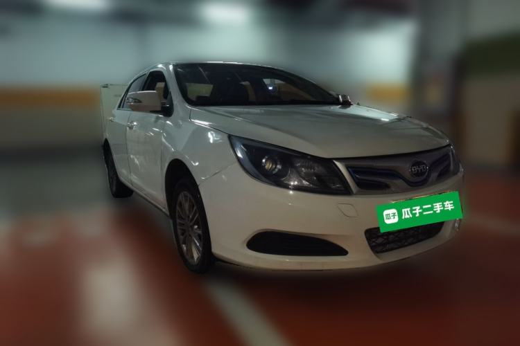 Used BYD e5 2018 Travel Edition Front Right 45 Deg