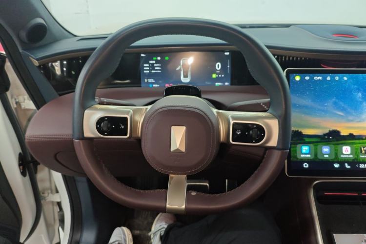 Used Avatr 11 2022 Ultra-Long Range Dual-Motor Luxury Edition 4 Seats