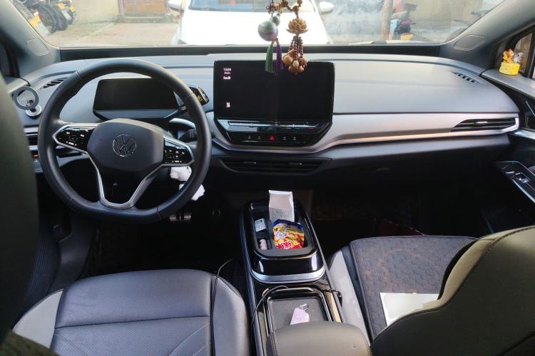 Used Volkswagen ID.4 CROZZ 2021 Long-Range PRO Two-Wheel Drive Version
