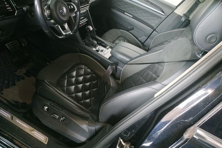 Used Volkswagen Teramont X 2019 530 V6 Four-Wheel Drive Prestige Luxury Edition Left Front Seat