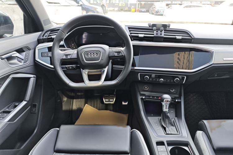 Used Audi Q3 2024 35 TFSI Fashion Dynamic Edition