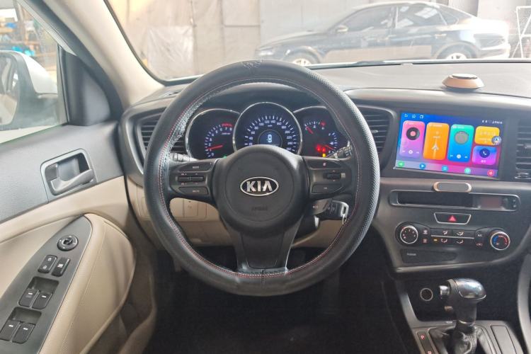 Used Kia K5 2014 2.0L Automatic GL Steering Wheel