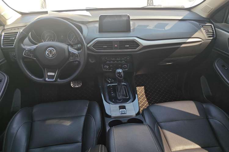 Used Dongfeng Fengon S560 2018 1.8L CVT Elite Model 7 Seats