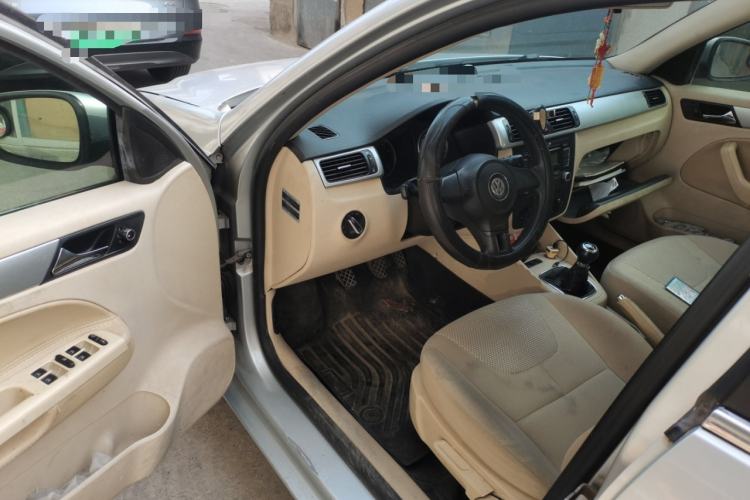 Used Volkswagen Bora 2012 1.6L Manual Fashion Edition