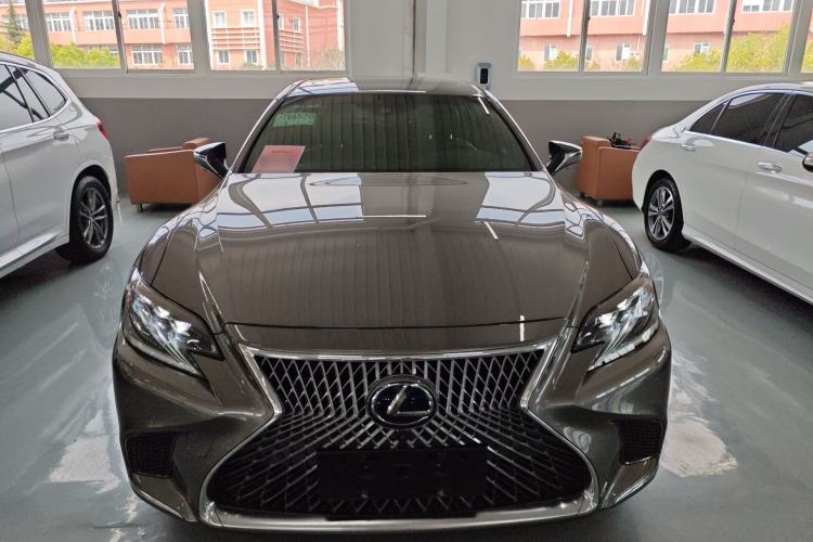 Used Lexus LS 2020 500h Excellence Edition China VI standard