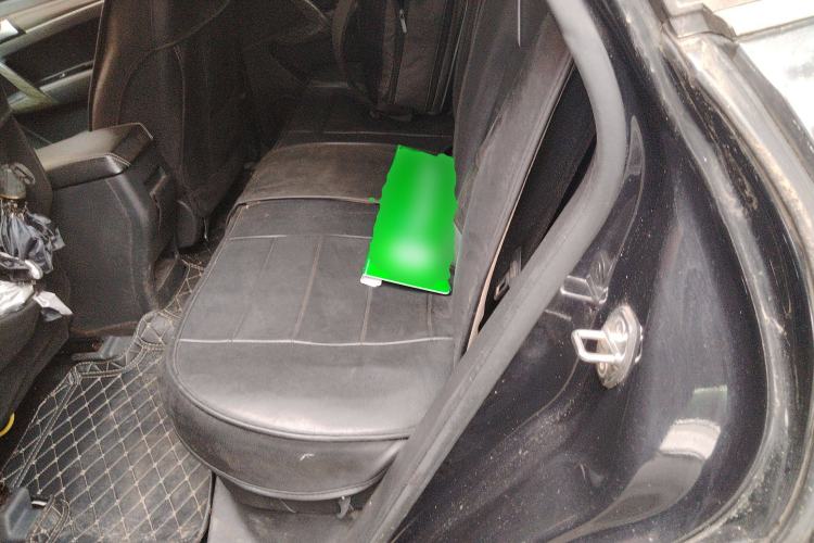 Used Zotye T600 2015 1.5T Manual Luxury Model Left Rear Seat