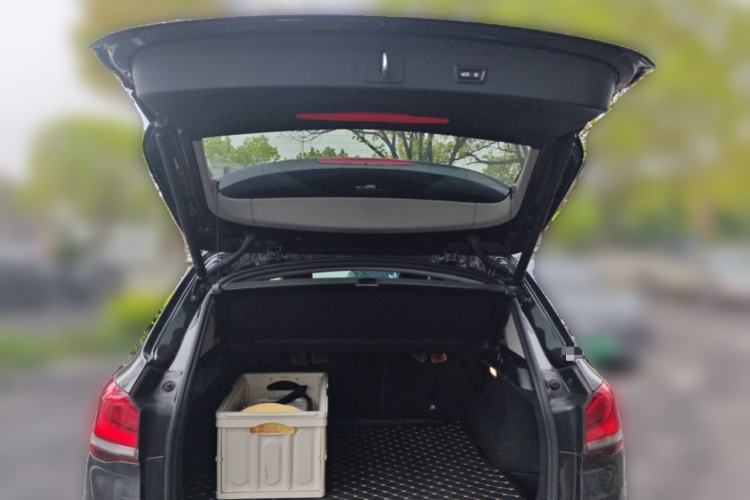 Used BMW X1 2022 sDrive25Li Leading Model Trunk