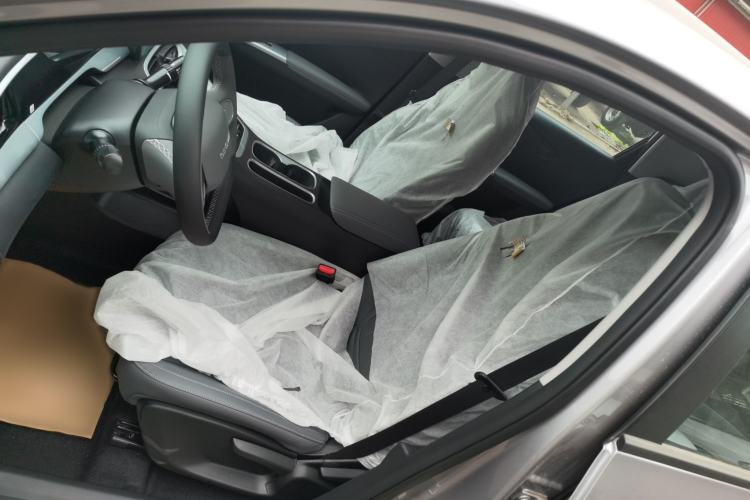 Used Geely Galaxy Geome 2026 Model 310km Youth Edition Interior 3