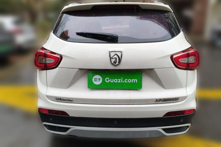 Used Baojun 510 2017 1.5L Manual Fashion Model
