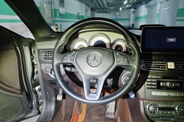 Used Mercedes-Benz CLS 2012 CLS 300 CGI Steering Wheel