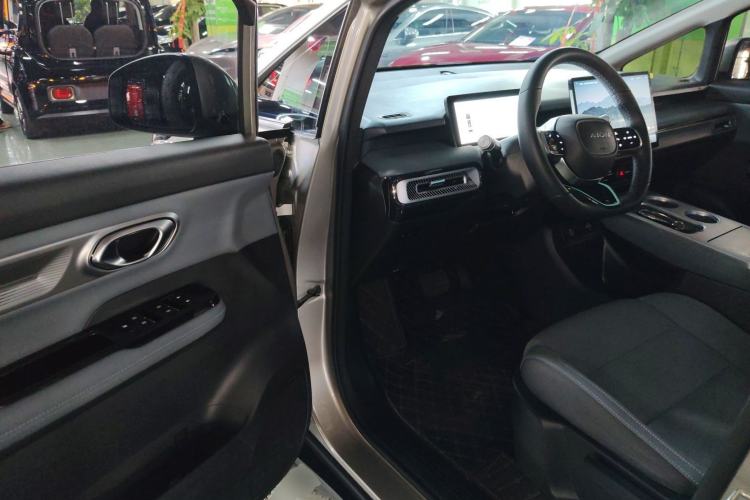 Used AION Y 2023 Plus 510 Enjoy Edition
