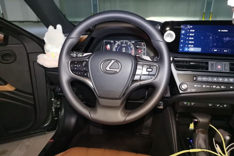 Used Lexus ES 2024 200 Premium Edition Steering Wheel