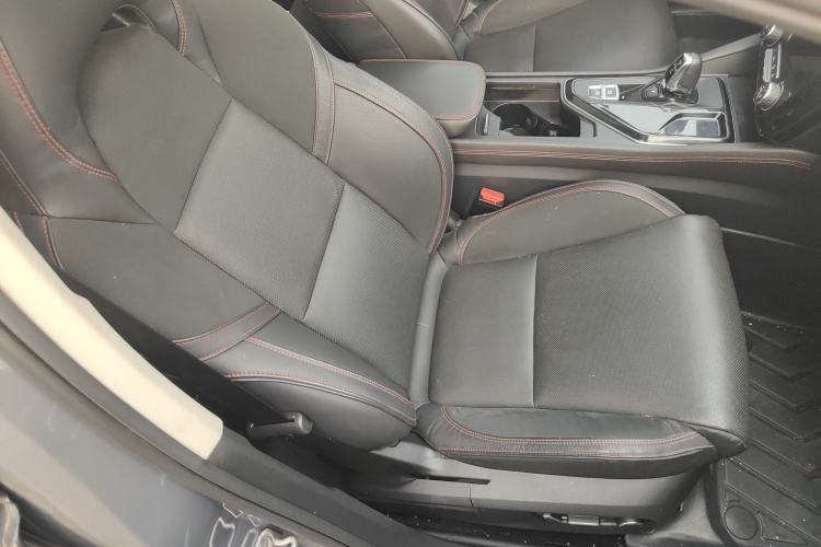 Used Lynk & Co 02 2018 1.5T DCT Two-Wheel Drive Pro Version China V Emission Standard Right Front Seat