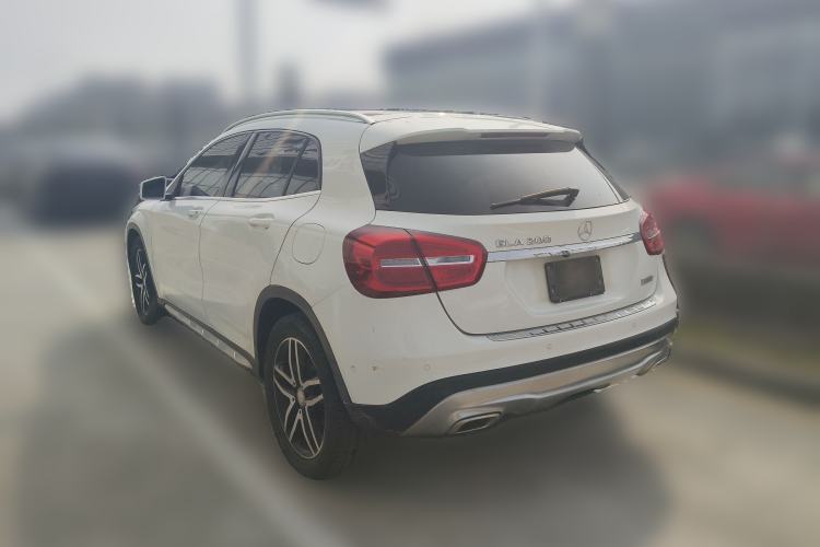 Used Mercedes-Benz GLA 2015 GLA 200 Fashion Model Rear Left 45 Deg