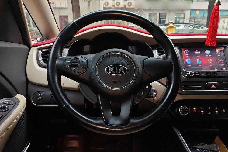 Used Kia Carens 2013 2.0L 7-Seater Automatic Standard Version China V Standard
