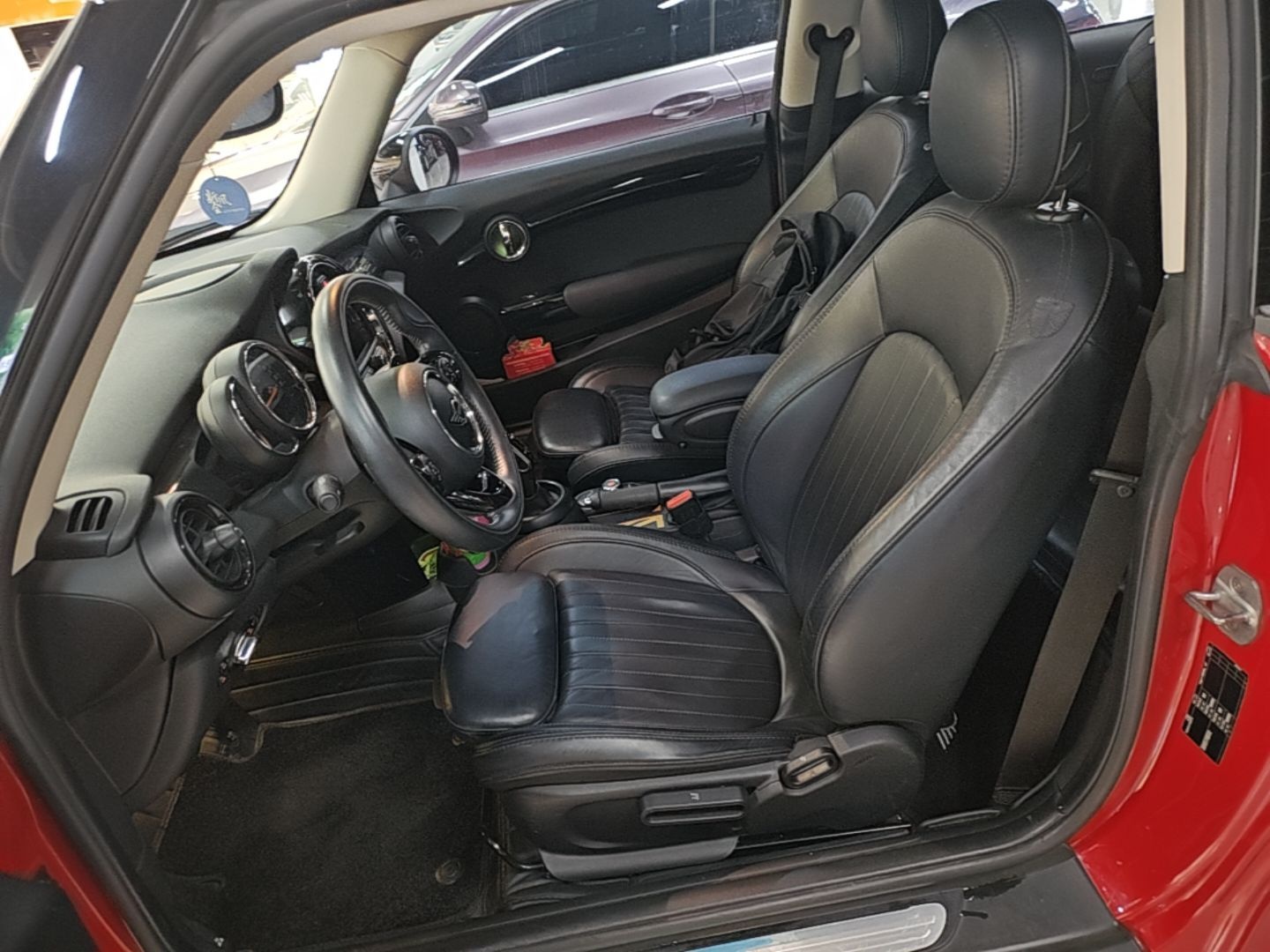 Interior delantero