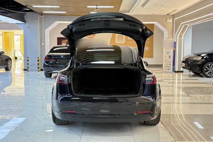Used Tesla Model 3 2022 Performance High-Performance All-Wheel-Drive Version Trunk