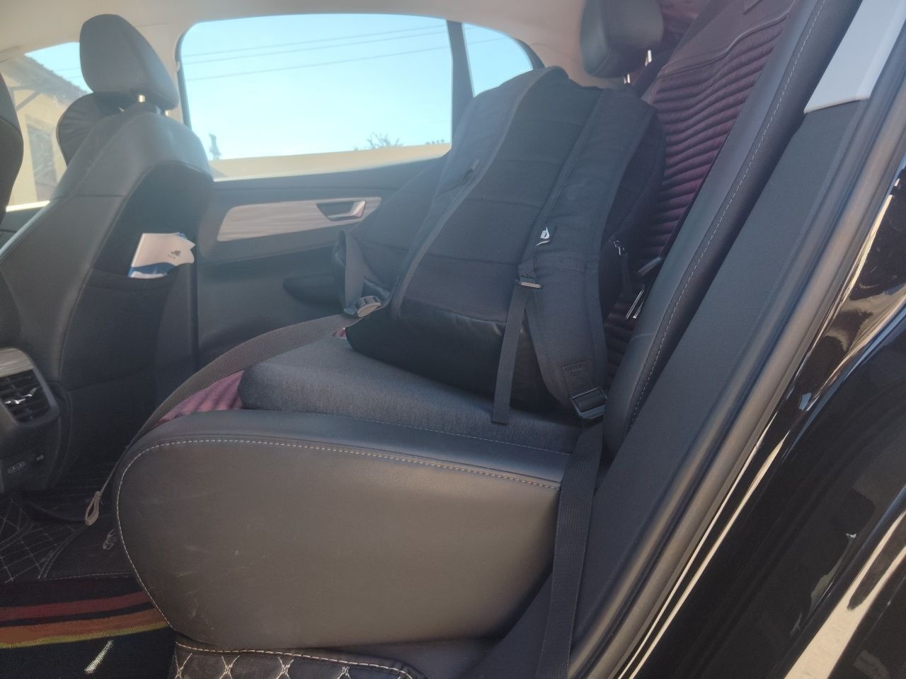 Hongqi E-QM5 2024 610 km PLUS — снимка 17