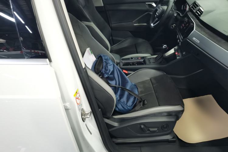 Used Audi Q3 2022 35 TFSI Progressive Dynamic Edition
