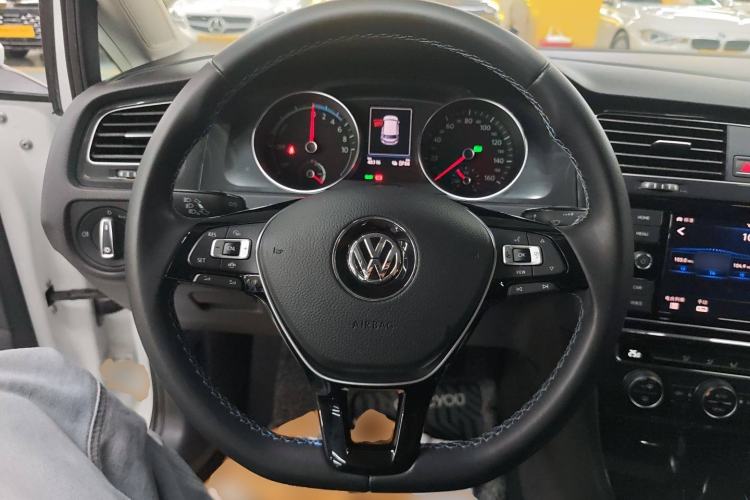 Used Volkswagen Golf Pure Electric 2020 Chari