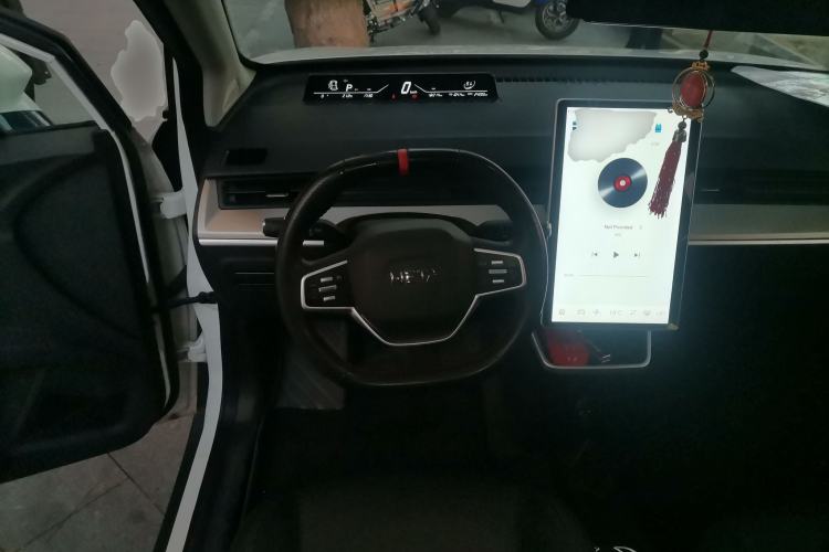 Used NETA V 2021 Long-Range Entertainment Edition Upgrade Model Steering Wheel