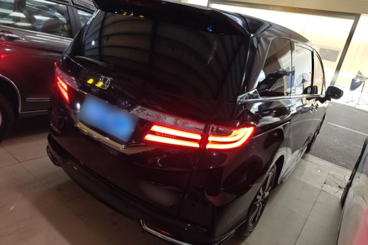 Used Honda Odyssey 2019 2.0L Rui·Zhi Zhen Edition Rear Right 45 Deg
