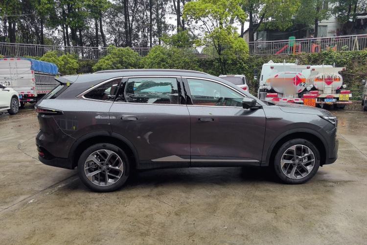 Used CHANGAN CS75 PLUS 2025 Model, 4th Generation 1.5T New Blue Whale Smart Excellence Version