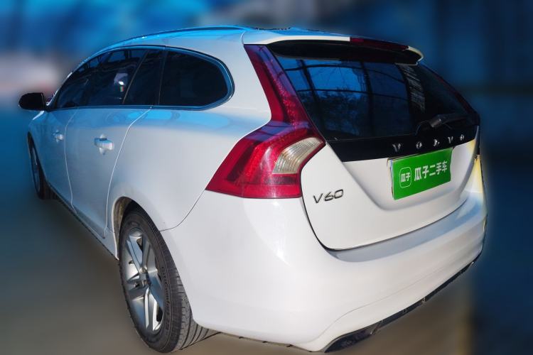 Used Volvo V60 2014 Restyled T5 Zhiya Edition
