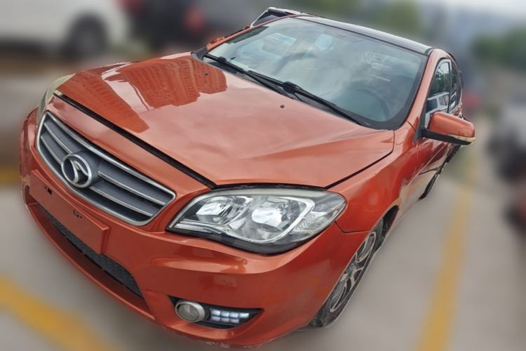 Used Soueast V6 Lingshi 2013 1.5L Manual Luxury Edition