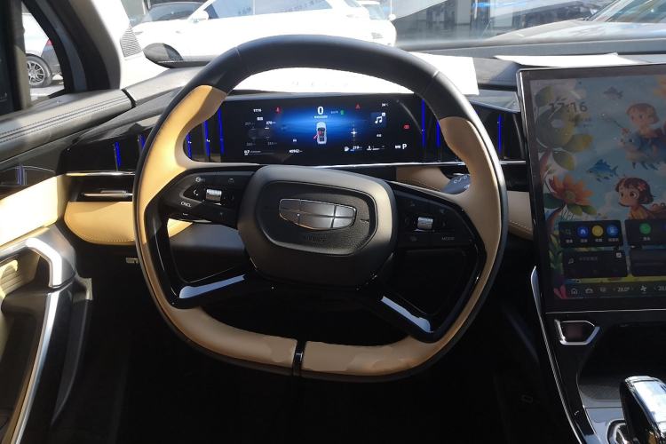 Used Geely Auto FX11 2023 1.5TD DCT Prestige Edition
