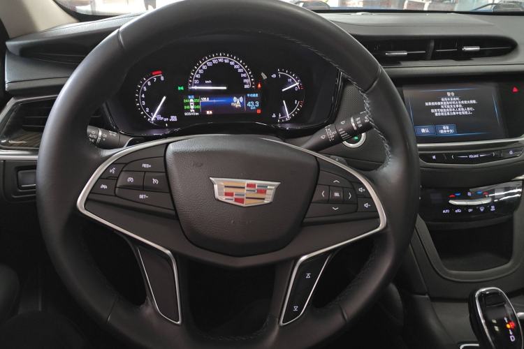 Used Cadillac XT5 2016 28T Four-Wheel Drive Luxury Model