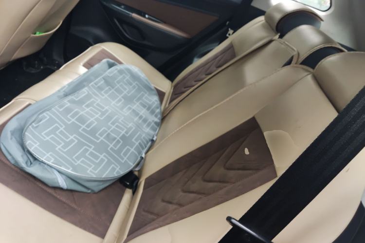 Used CHANGAN CS75 2017 Shangku Edition 1.5T Manual ZhiXiang Model
