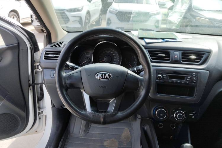 Used Kia K2 2012 Sedan 1.4L MT GLS Commemorative Edition Steering Wheel