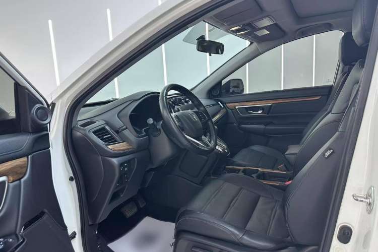 Used Honda CR-V 2017 240TURBO CVT Front-Wheel Drive Fashion Edition