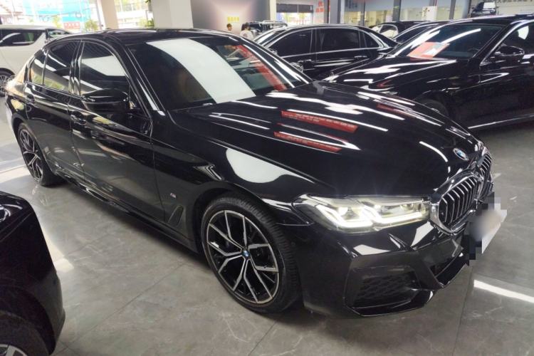 Used BMW 5 Series 2021 530i M Sport Package Front Right 45 Deg