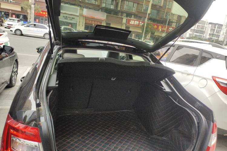 Used Skoda Octavia 2015 1.6L Automatic Yijun Edition
