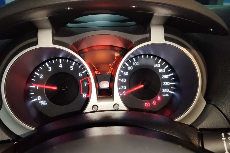 Used Infiniti ESQ 2014 1.6L Spontaneous Edition
