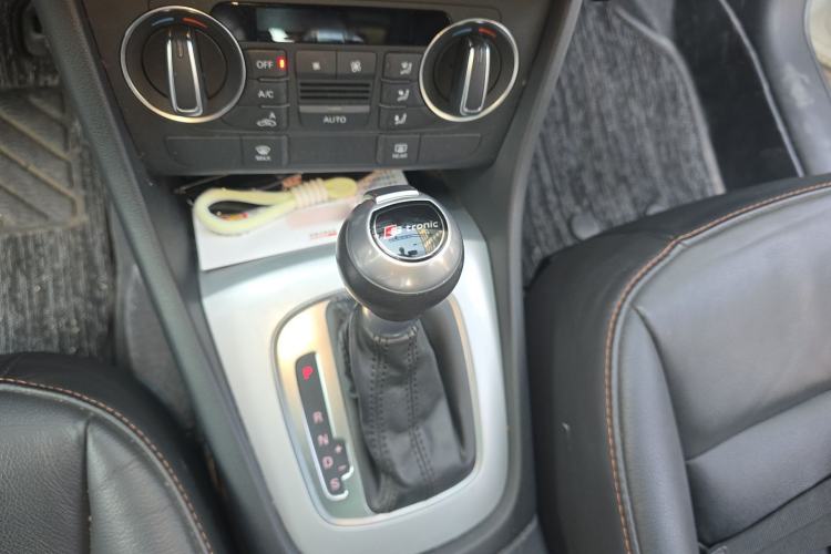 Used Audi Q3 2018 30th Anniversary Edition 30 TFSI Fashion Model Gear Lever