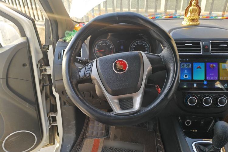 Used FORTHING Joyear X5 2013 1.6L Manual Luxury Model China IV Standard