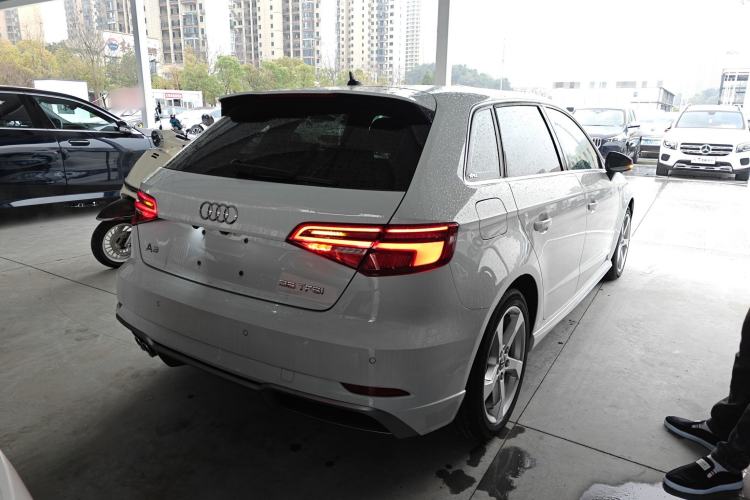 Used Audi A3 2020 Sportback 35 TFSI Fashion Edition China VI Emission Standard
