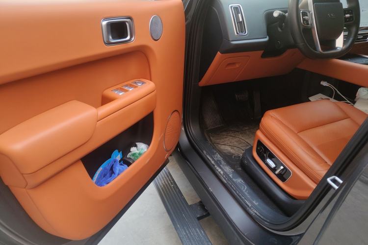 Used Li Auto L9 2022 Max model
