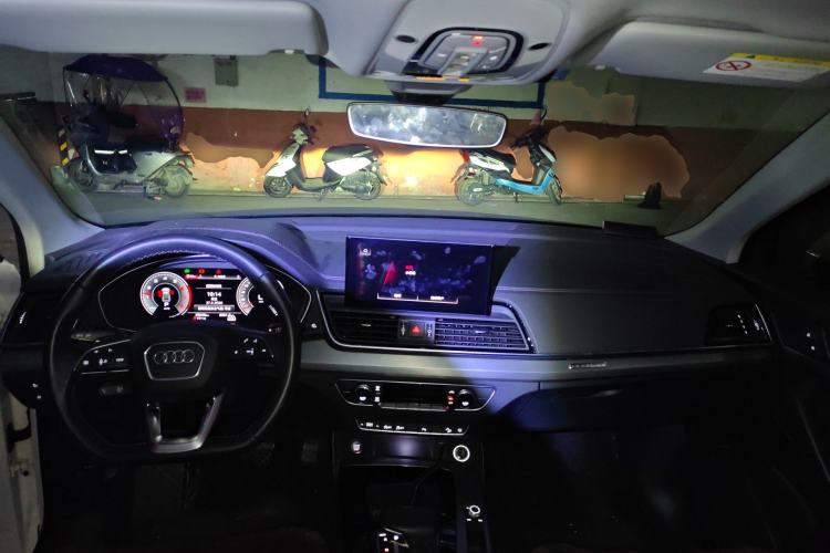 Used Audi Q5L 2021 40 TFSI Fashion Dynamic Model
