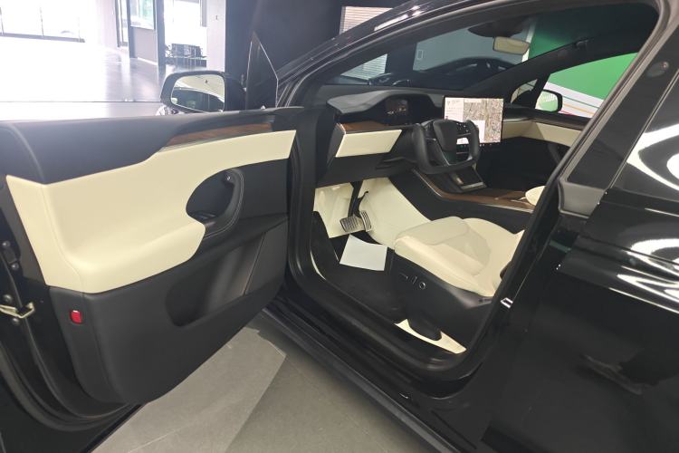 Used Tesla Model X 2023 Dual-Motor All-Wheel-Drive Version