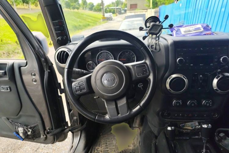 Used Jeep Wrangler 2017 3.6L Rubicon Four-Door Comfort Edition