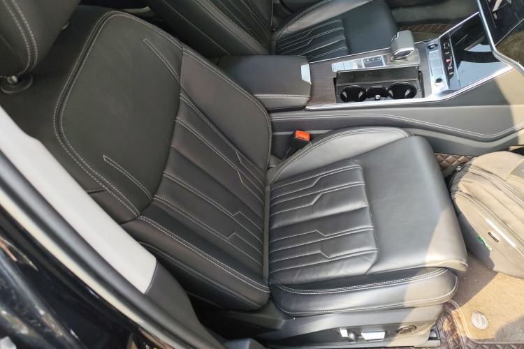 Used Audi A6L 2023 Updated 45 TFSI quattro Prestige Elegant Edition
